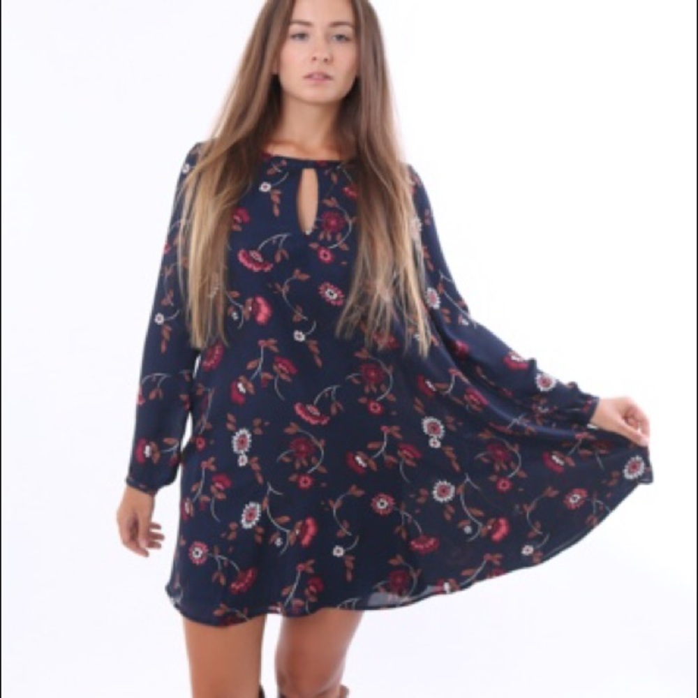 Cupcakes and Cashmere Navy Floral Dress